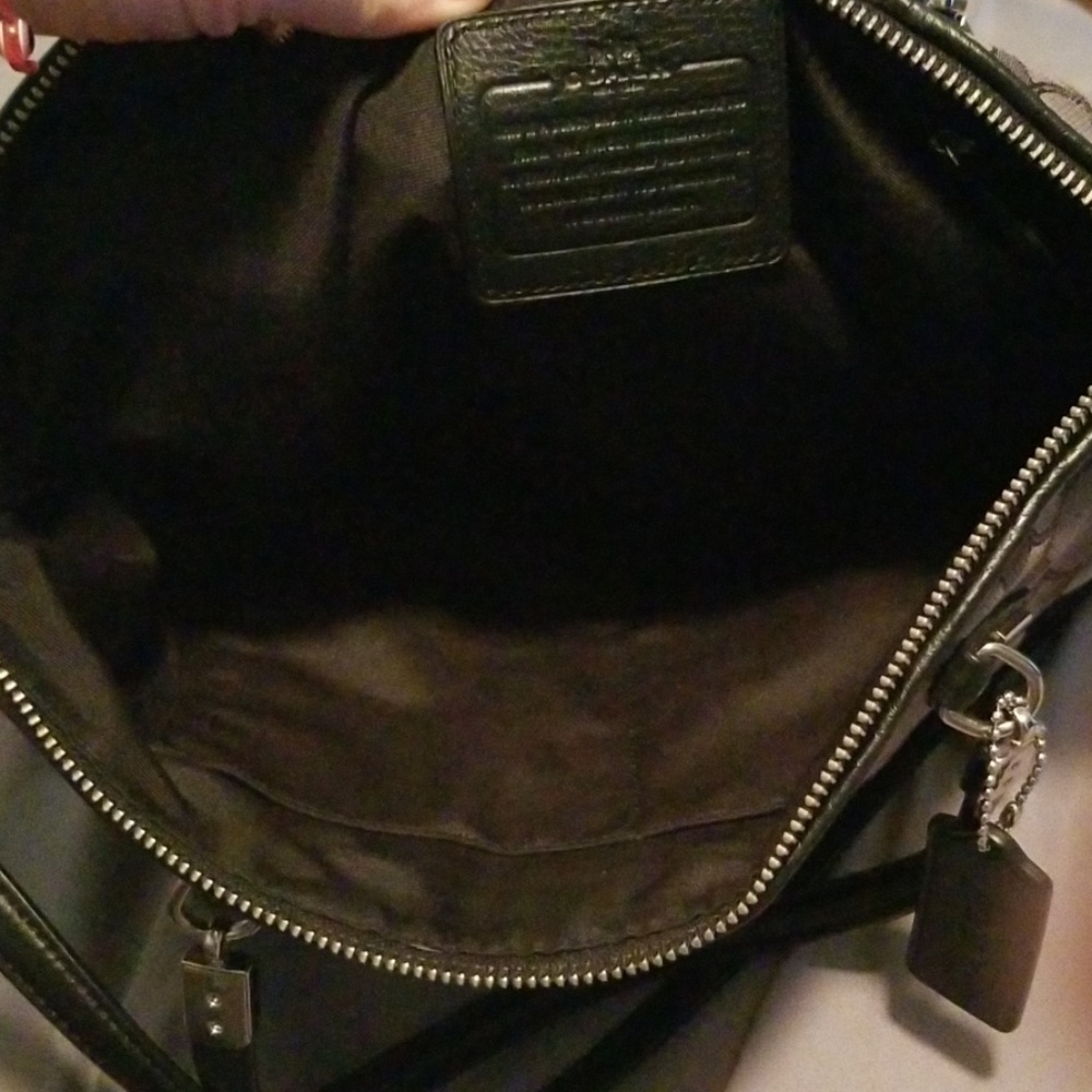 Coach - Picture 3 of 3